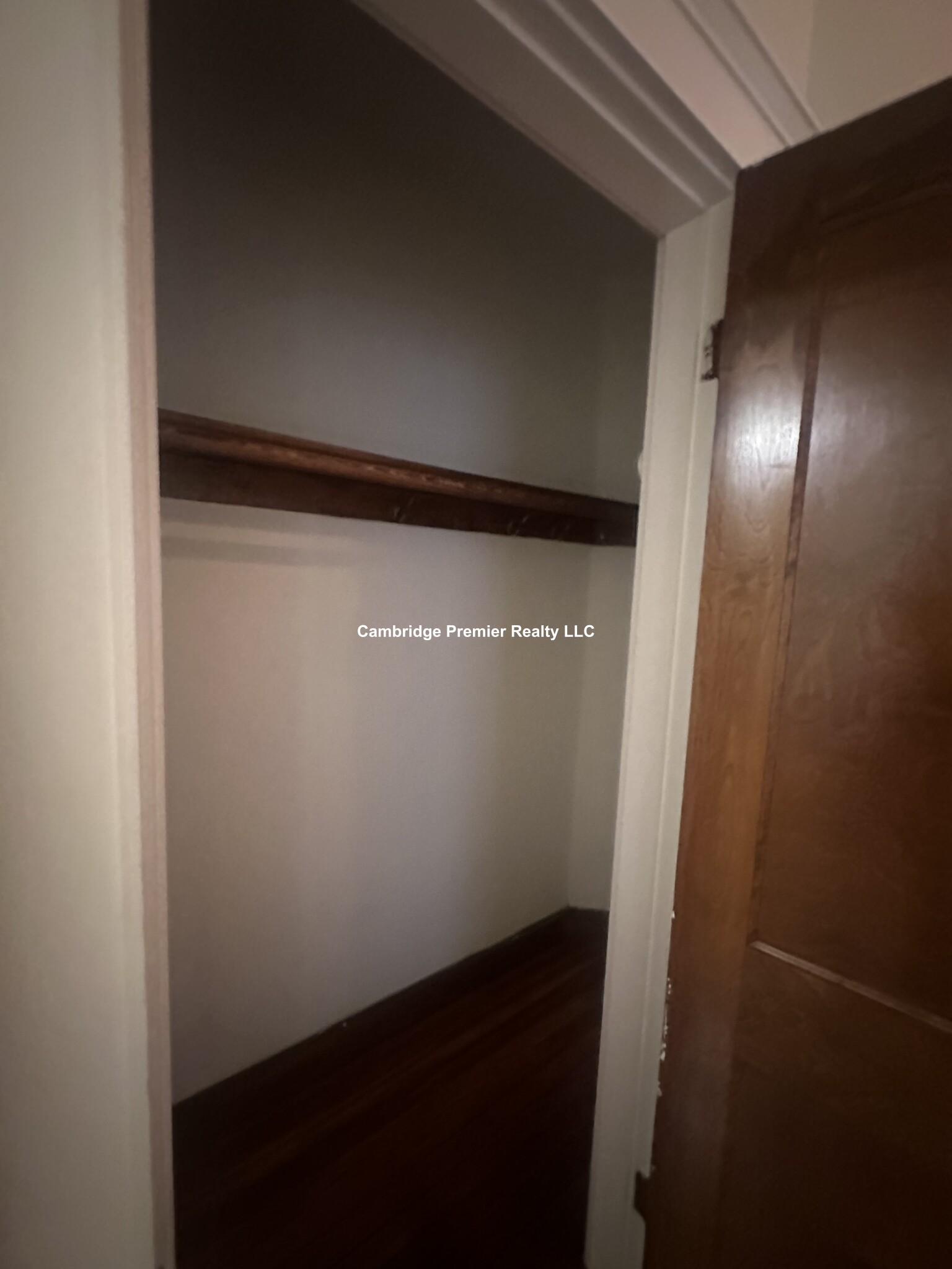 33 Concord Ave, Neighborhood Nine