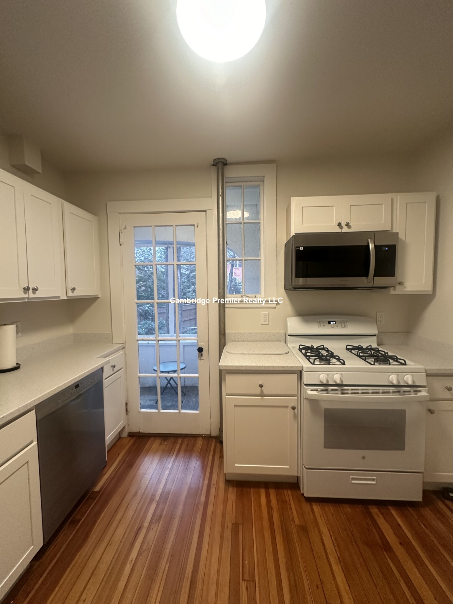 33 Concord Ave, Neighborhood Nine