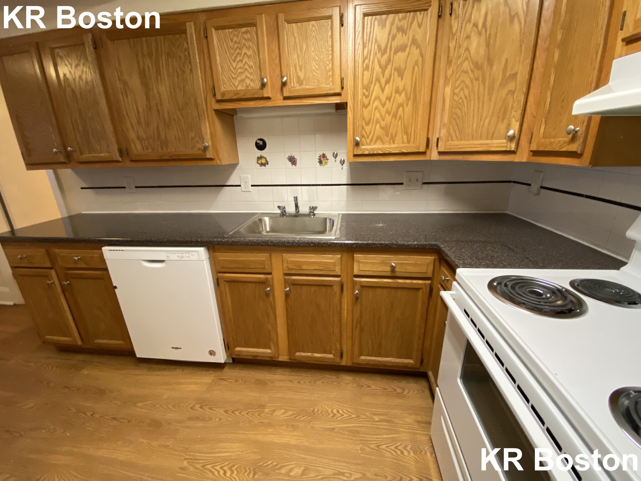 33 Lancaster Ter, Washington Square