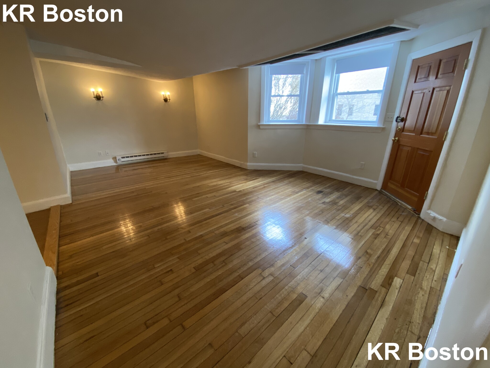 33 Lancaster Ter, Washington Square