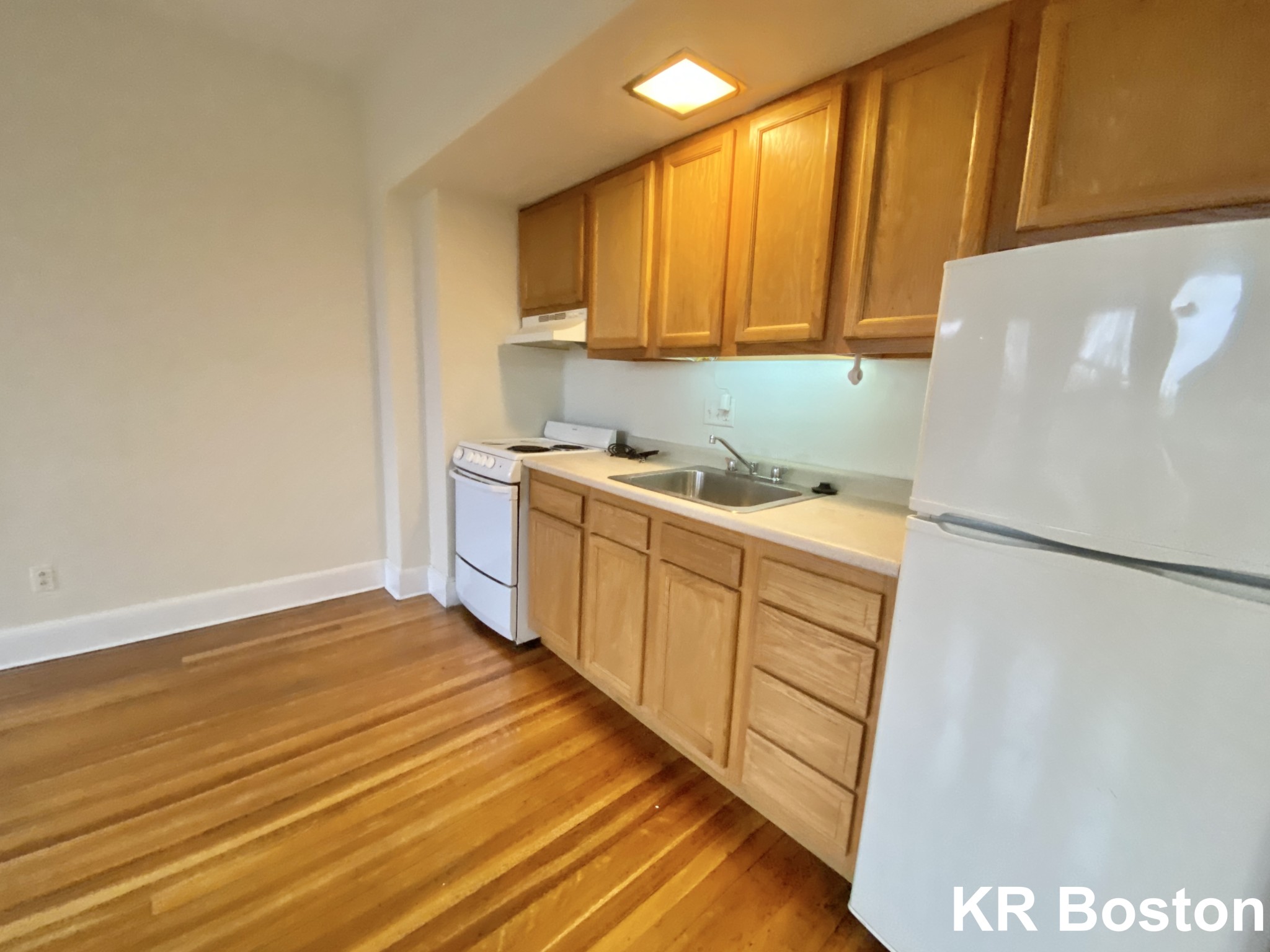 33 Lancaster Ter, Coolidge Corner