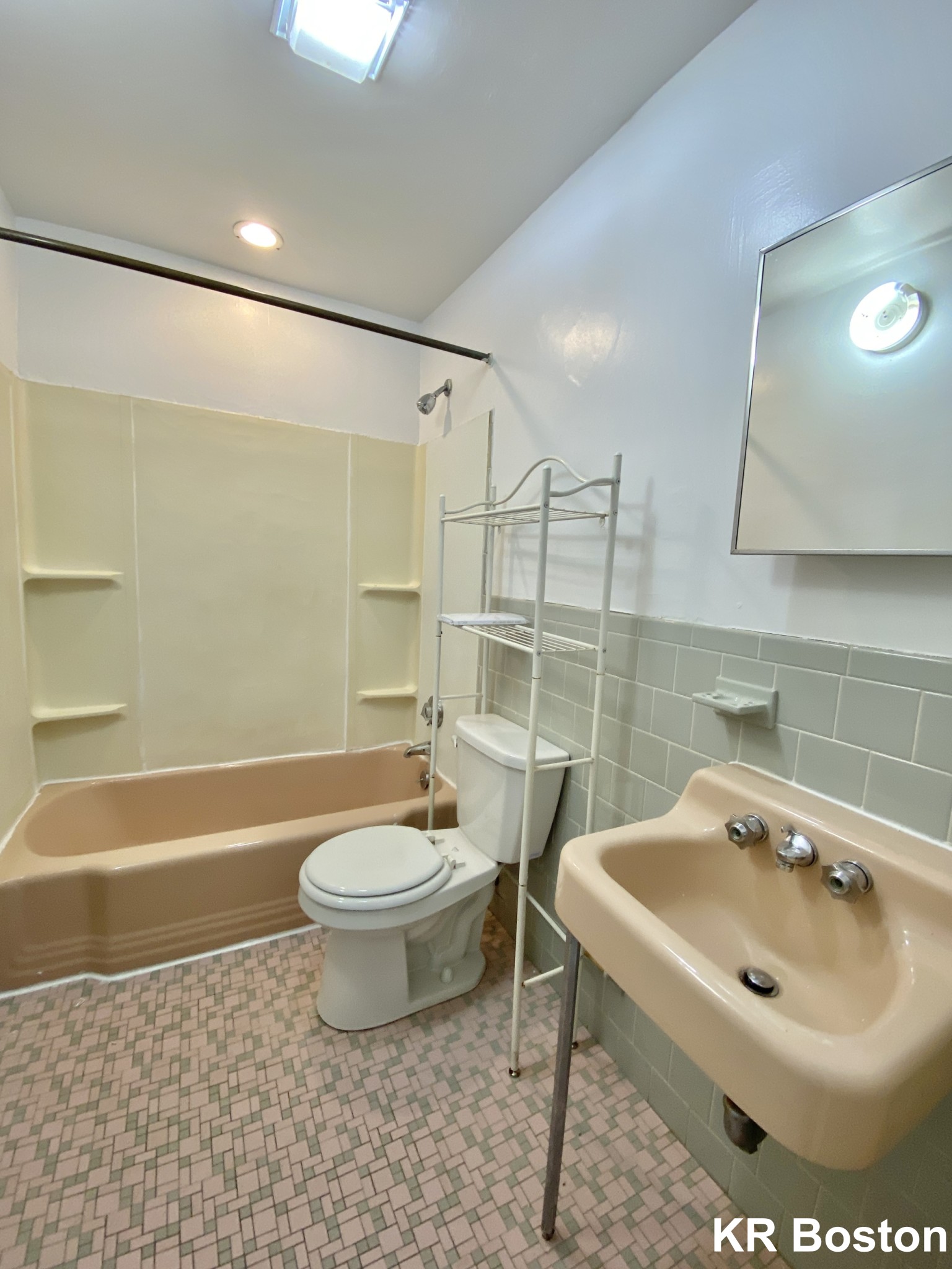 33 Lancaster Ter, Coolidge Corner