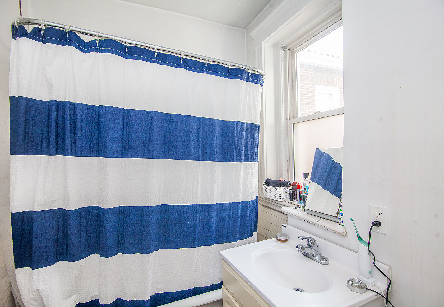 33 Walbridge St, Allston