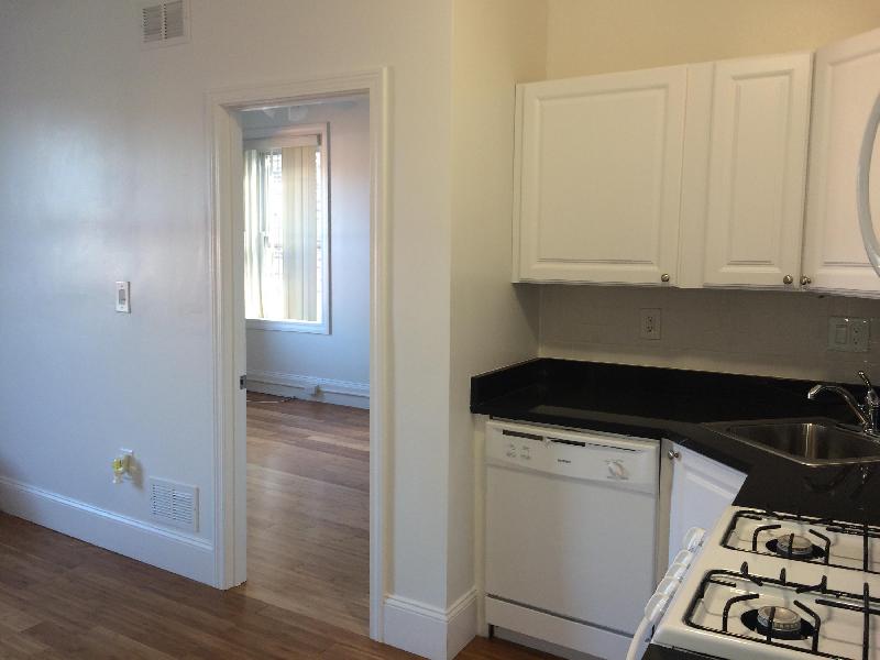 64 Hemenway St, Back Bay