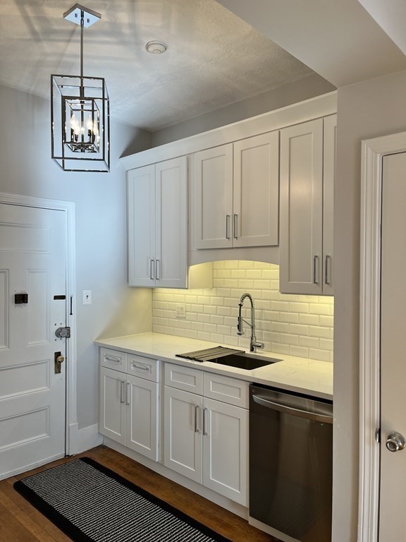 295 Commonwealth Ave, Back Bay