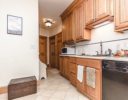 137 Charles St, Beacon Hill