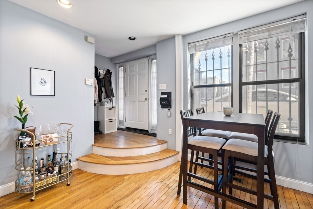 330 E St, South Boston