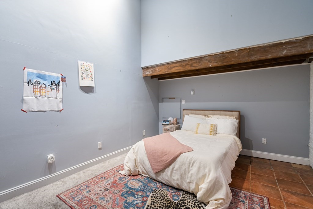 330 E St, South Boston