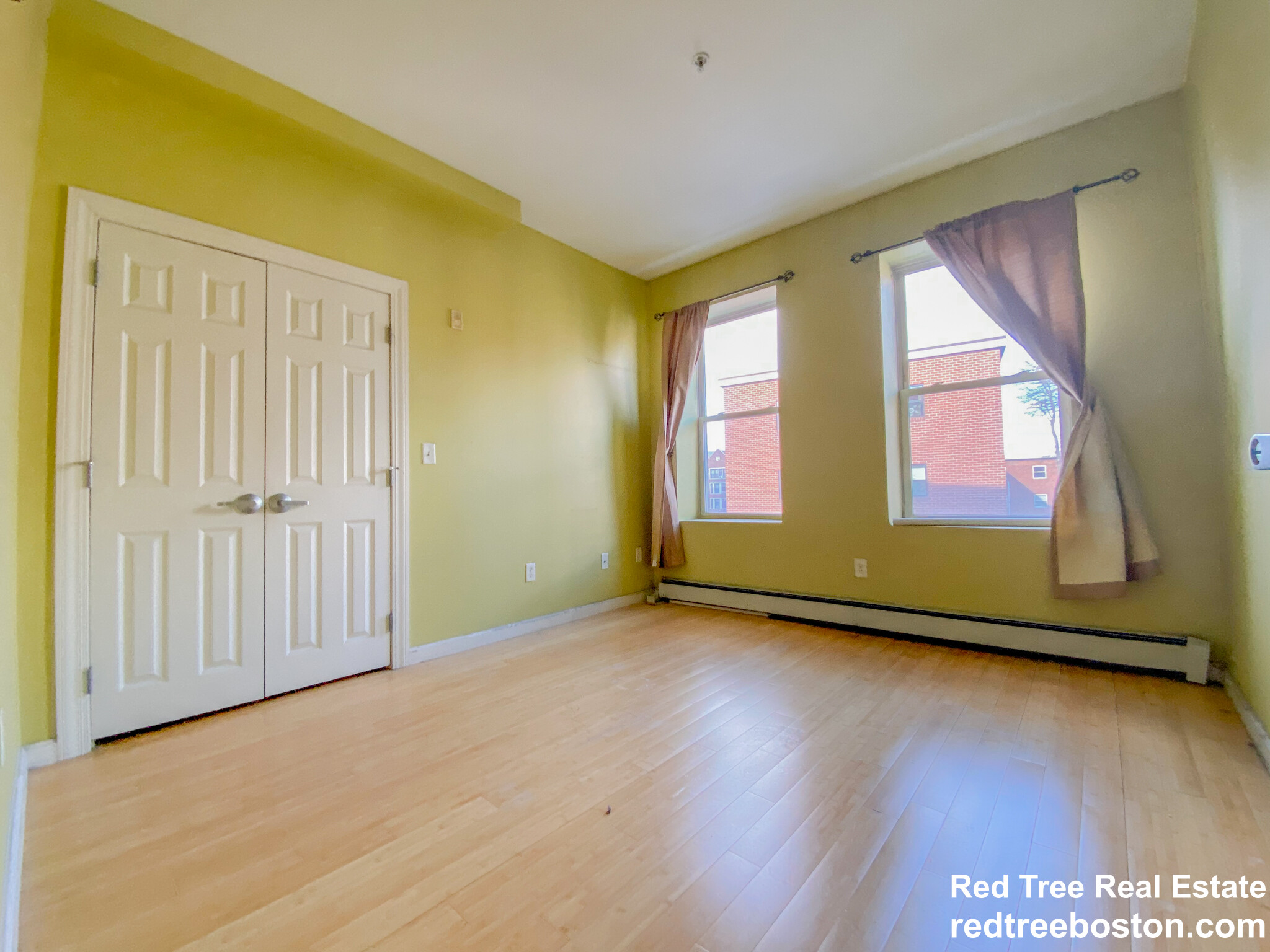 330 Summit Ave, Brighton