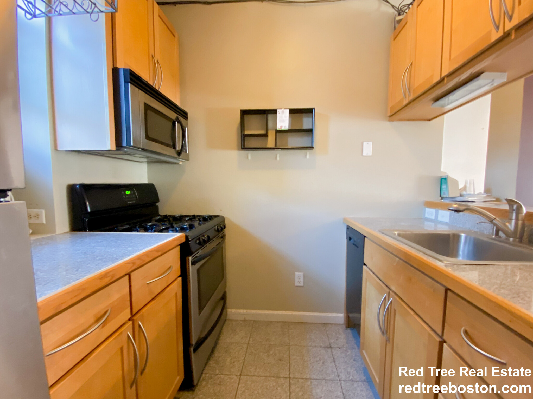 330 Summit Ave, Brighton