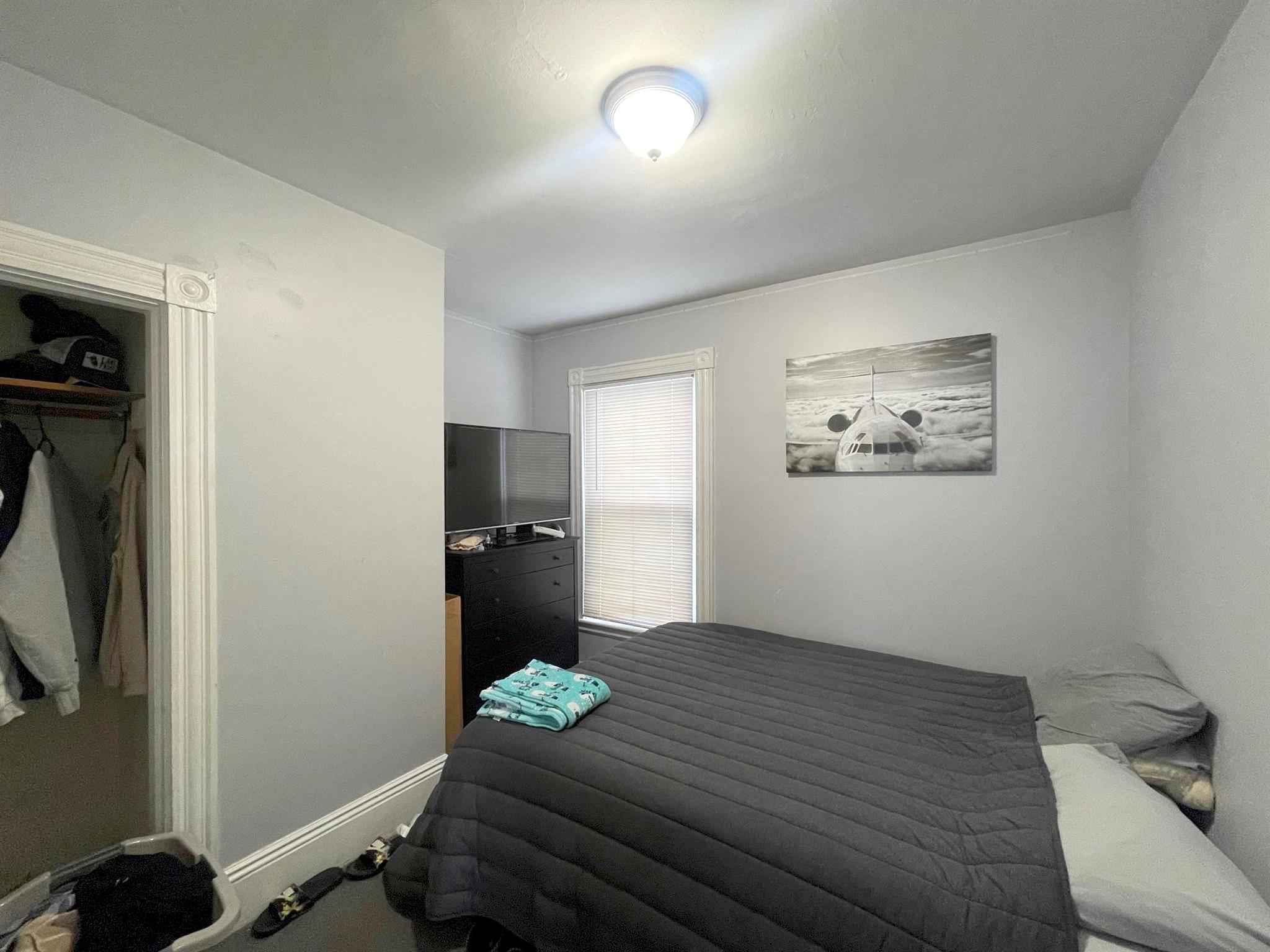 322 Beacon St, Ward Two