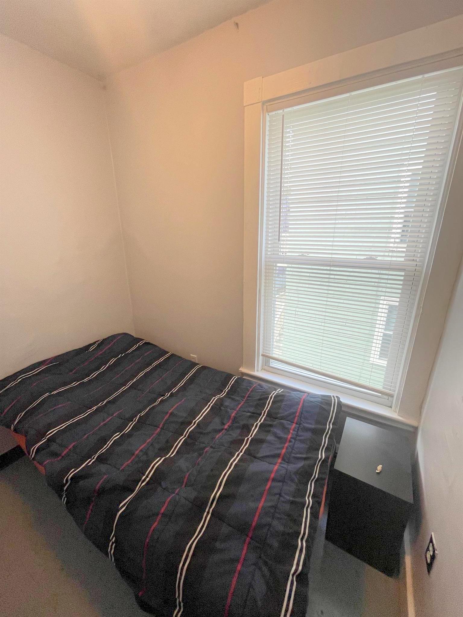 322 Beacon St, Ward Two