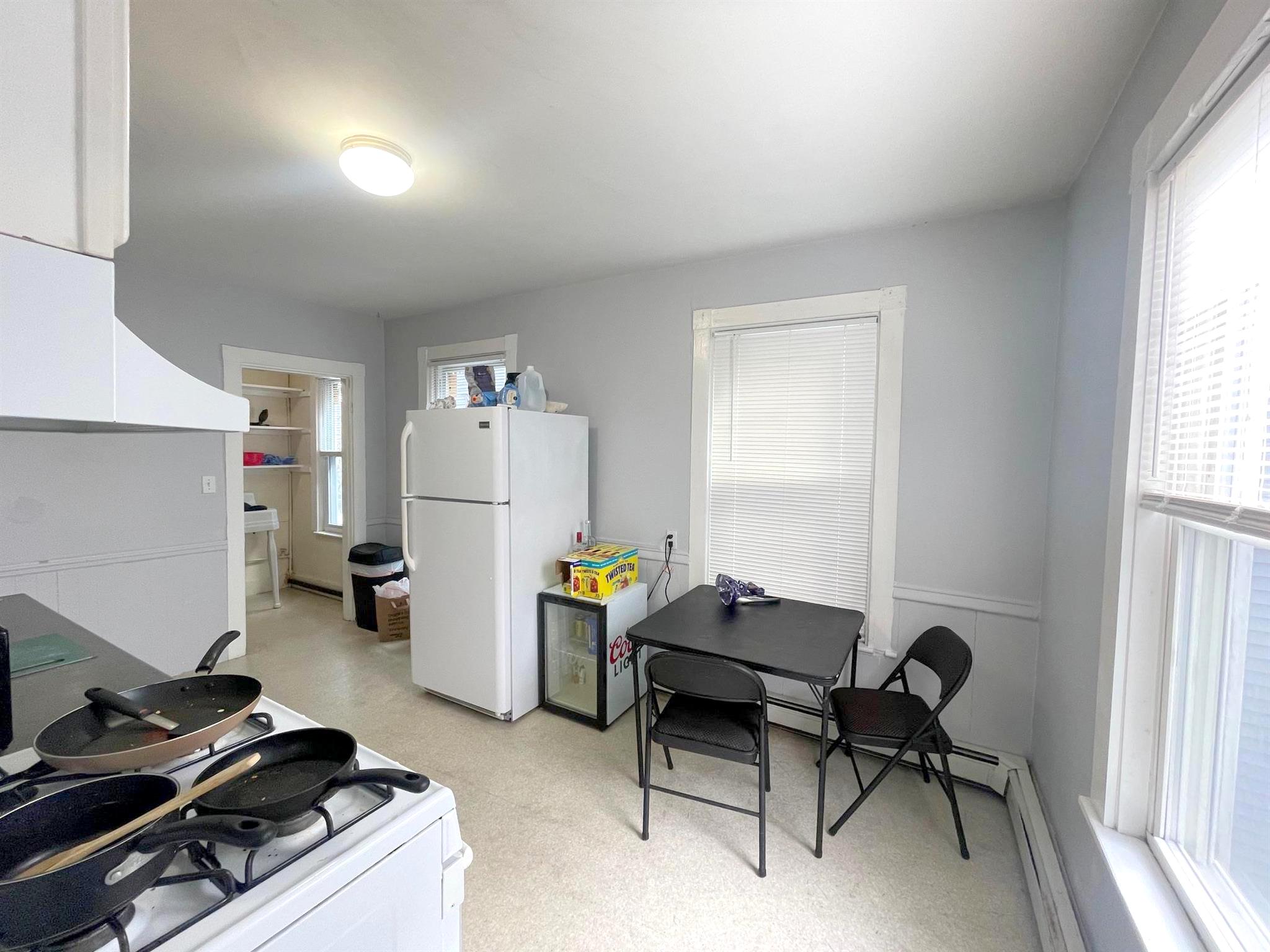 322 Beacon St, Ward Two