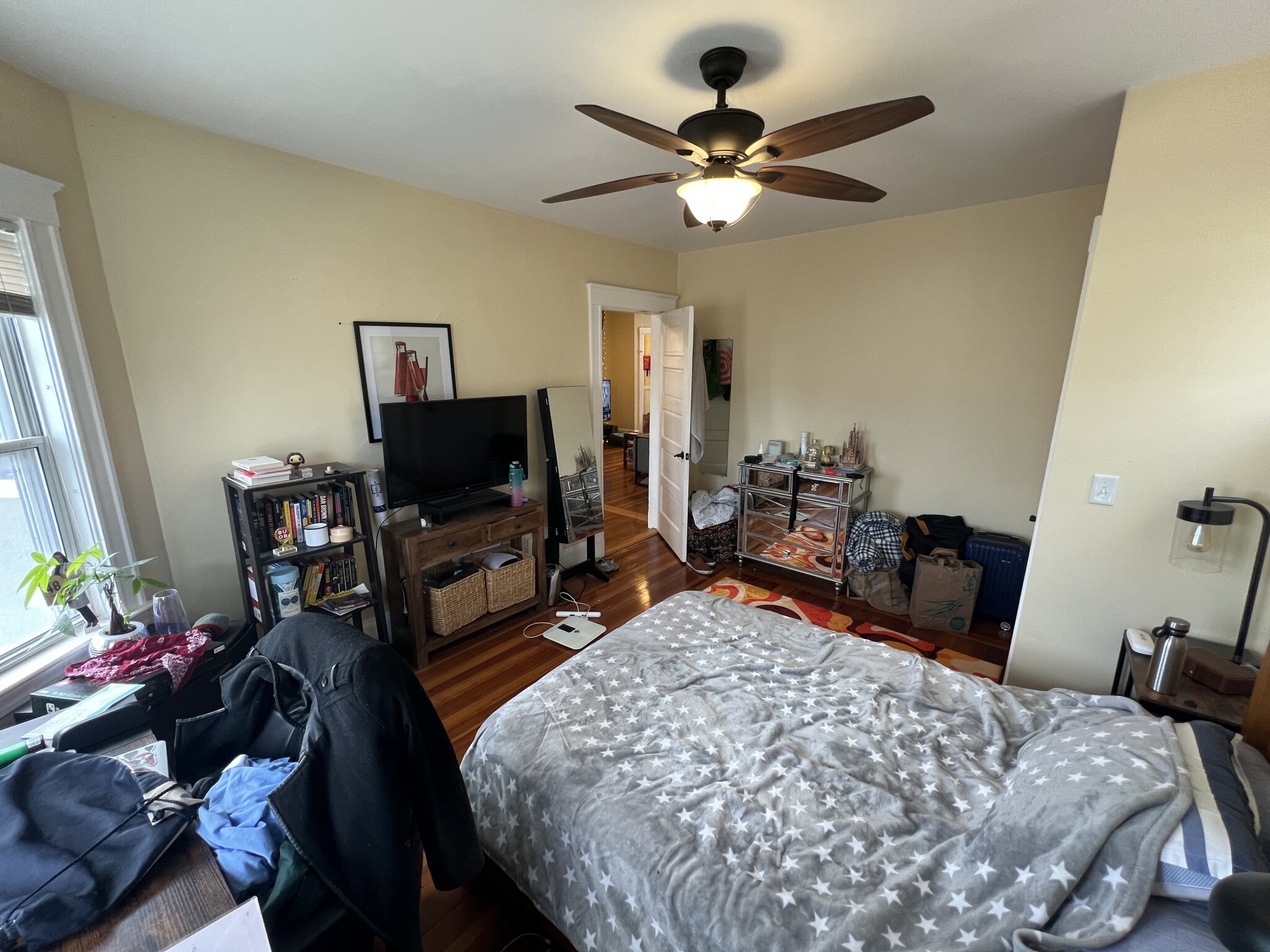 332 Beacon St, Ward Two