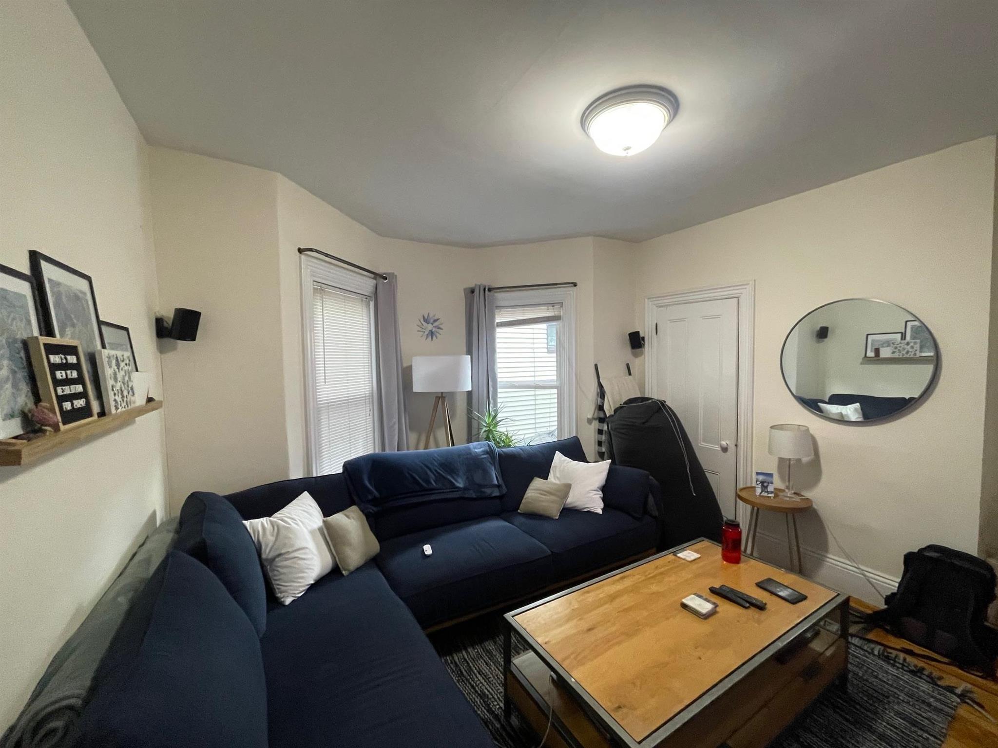 23 Hall St, Powder House Square