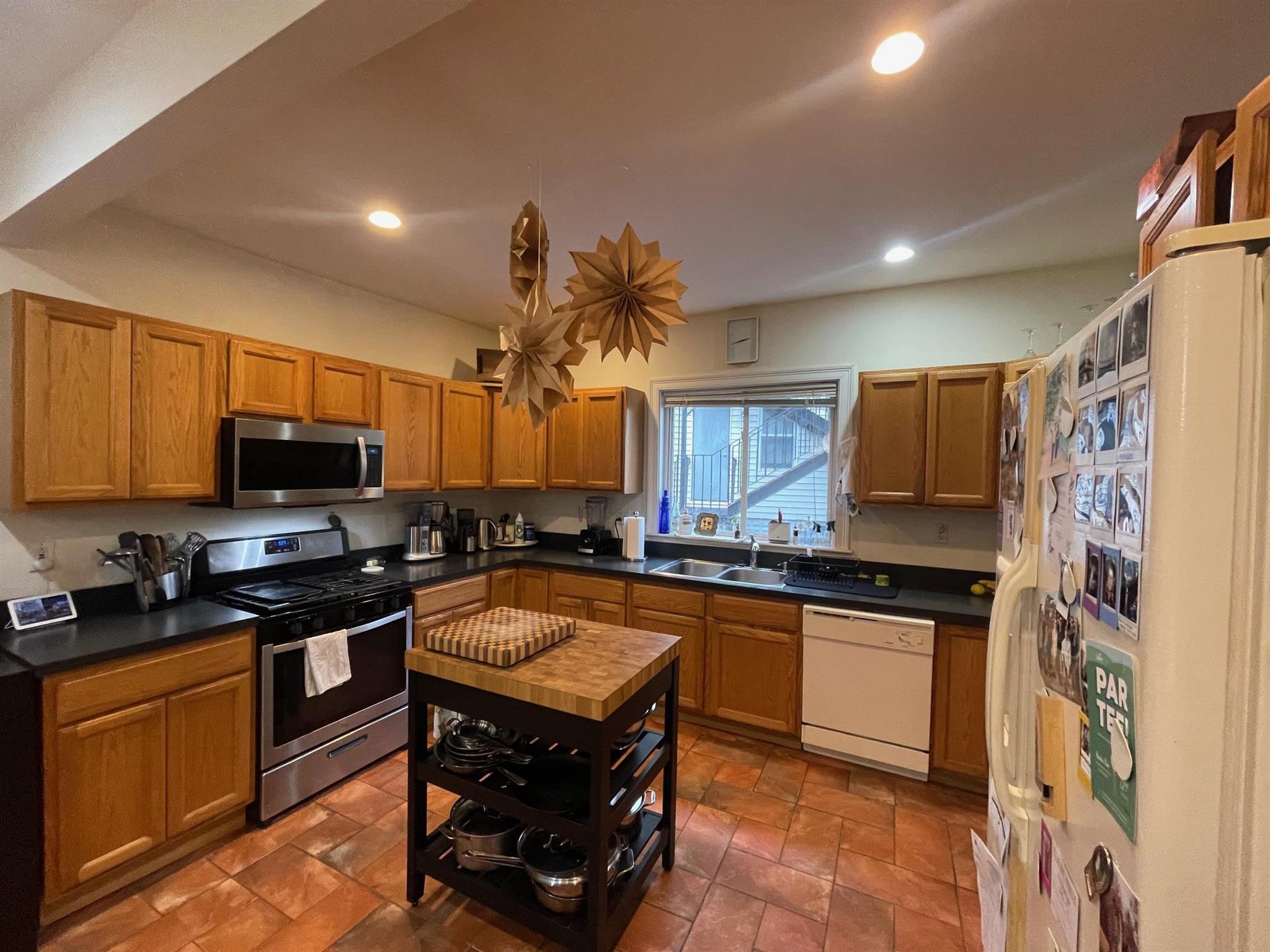 23 Hall St, Powder House Square