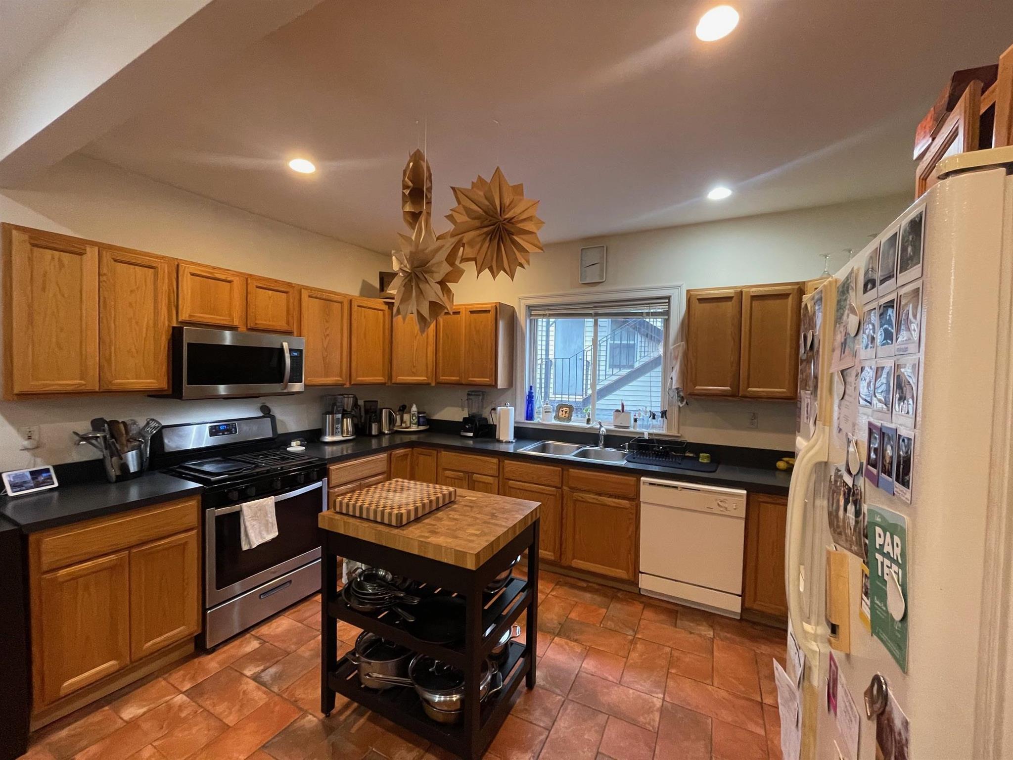 23 Hall St, Powder House Square