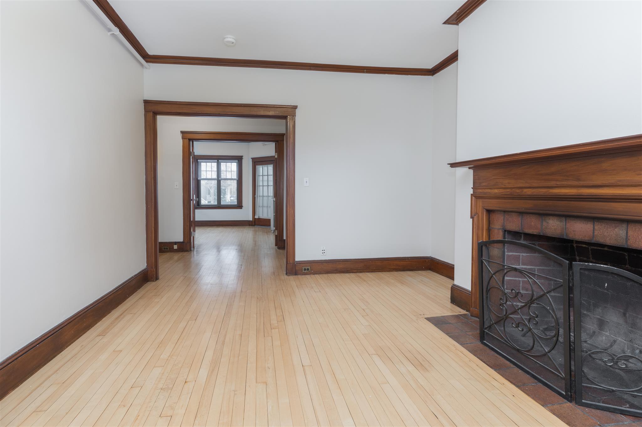 5 Linnaean St, Neighborhood Nine