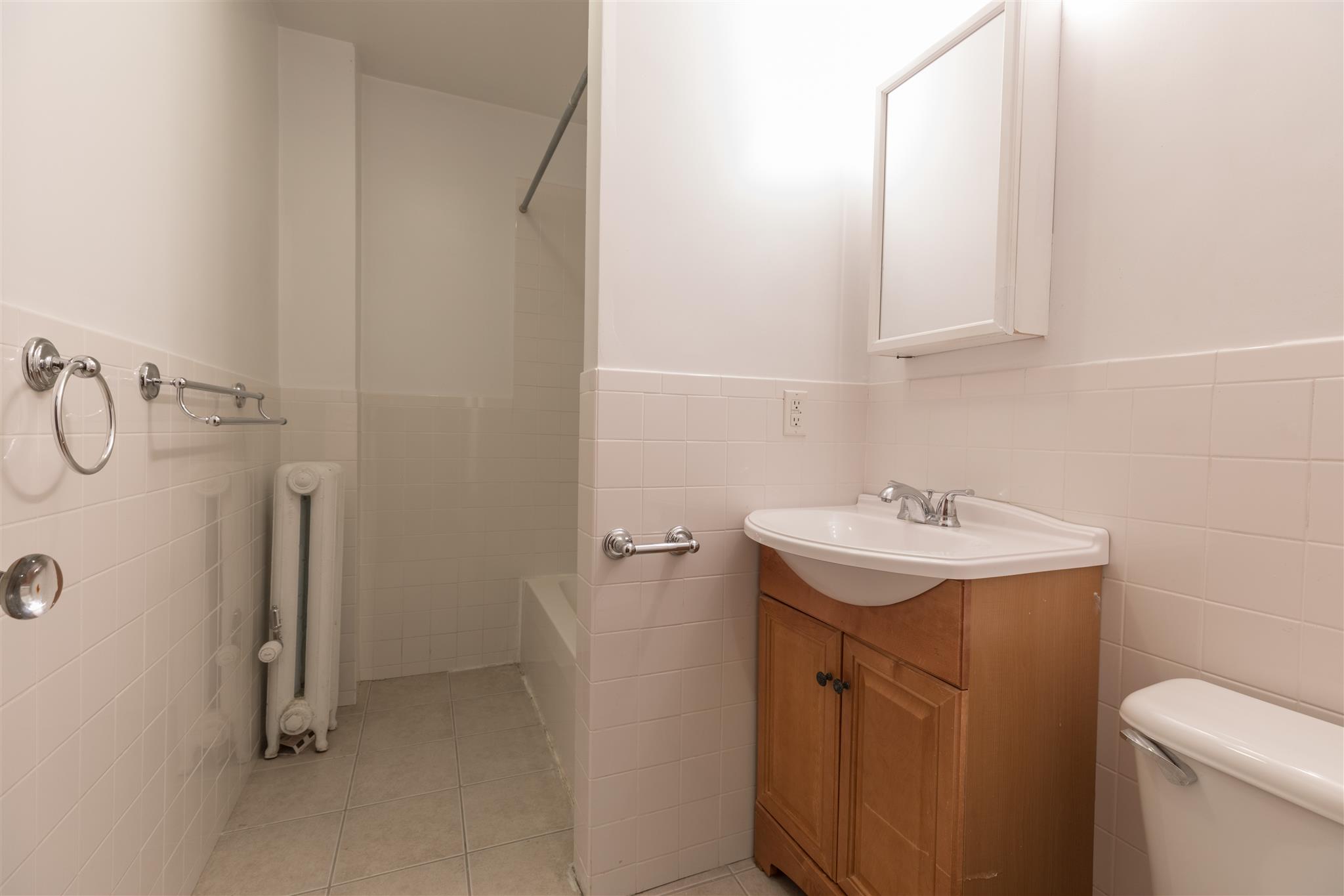 5 Linnaean St, Neighborhood Nine