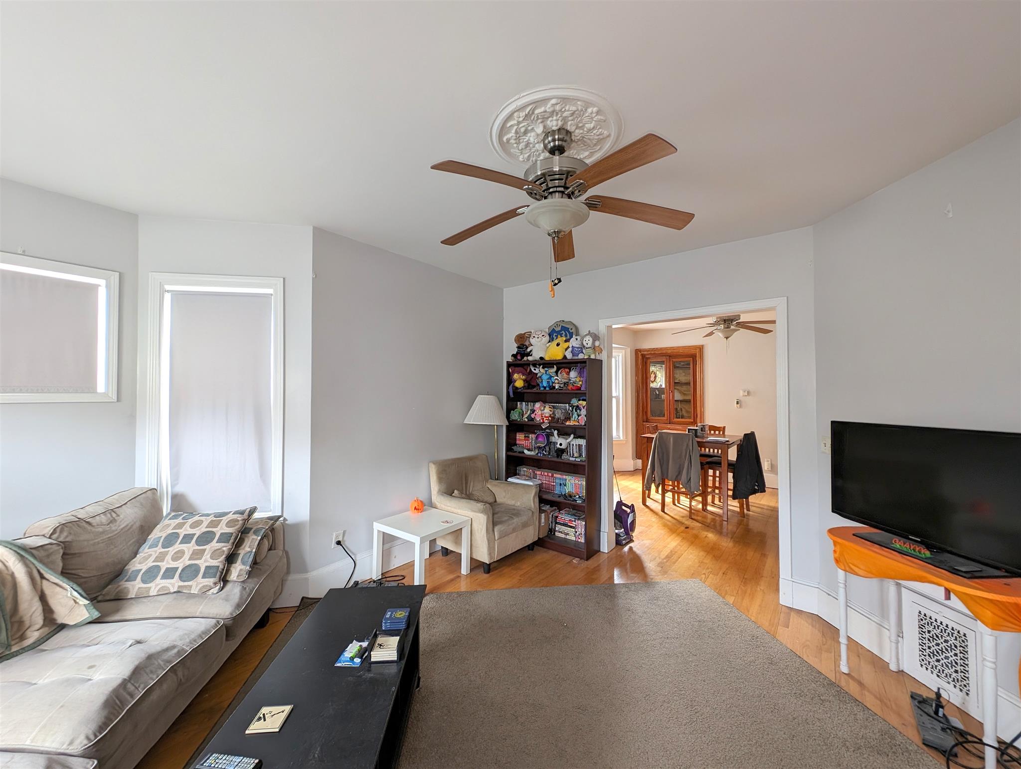 8 Gilman Ter, Winter Hill