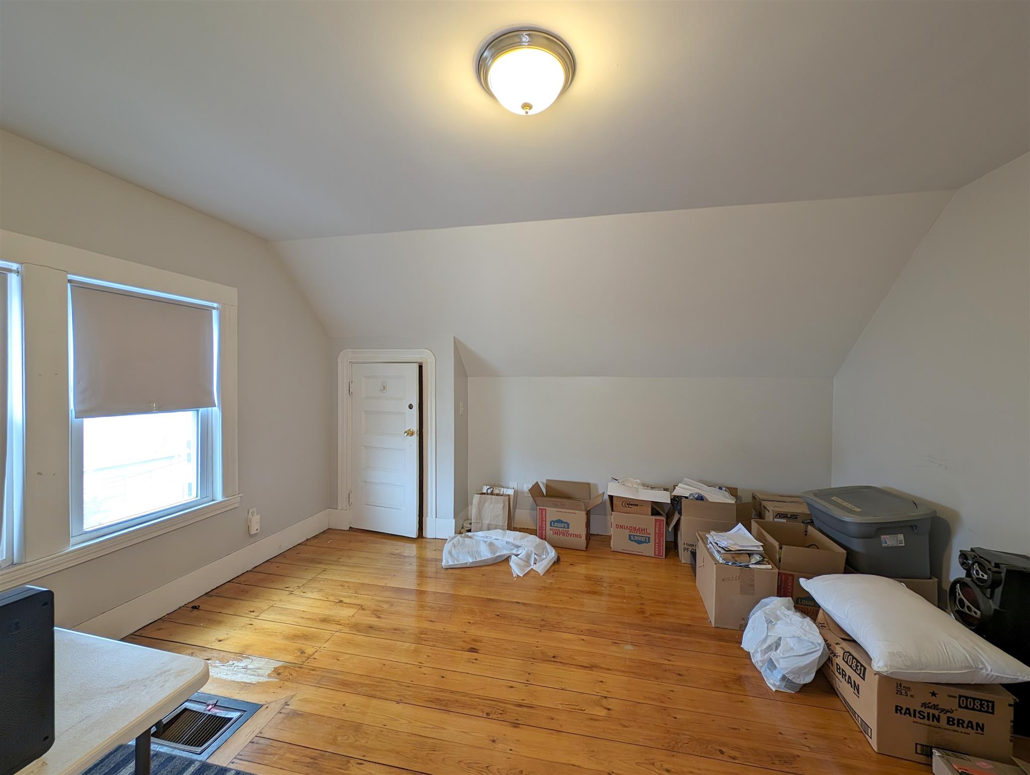 8 Gilman Ter, Winter Hill