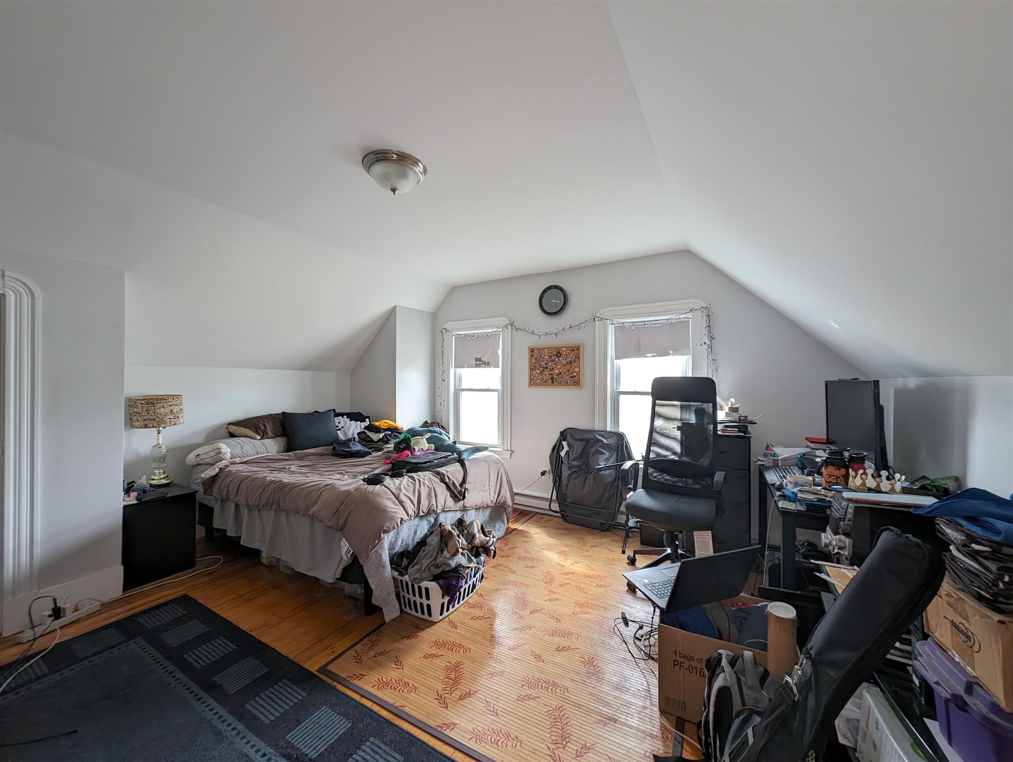 8 Gilman Ter, Winter Hill