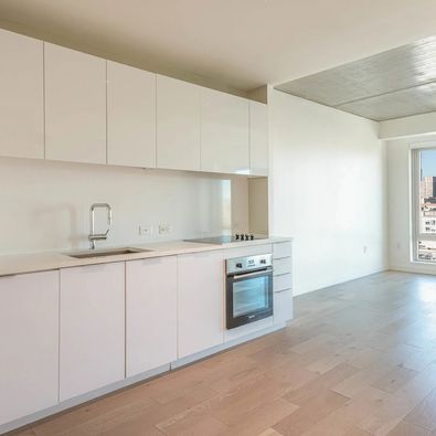 55 Traveler St, South End