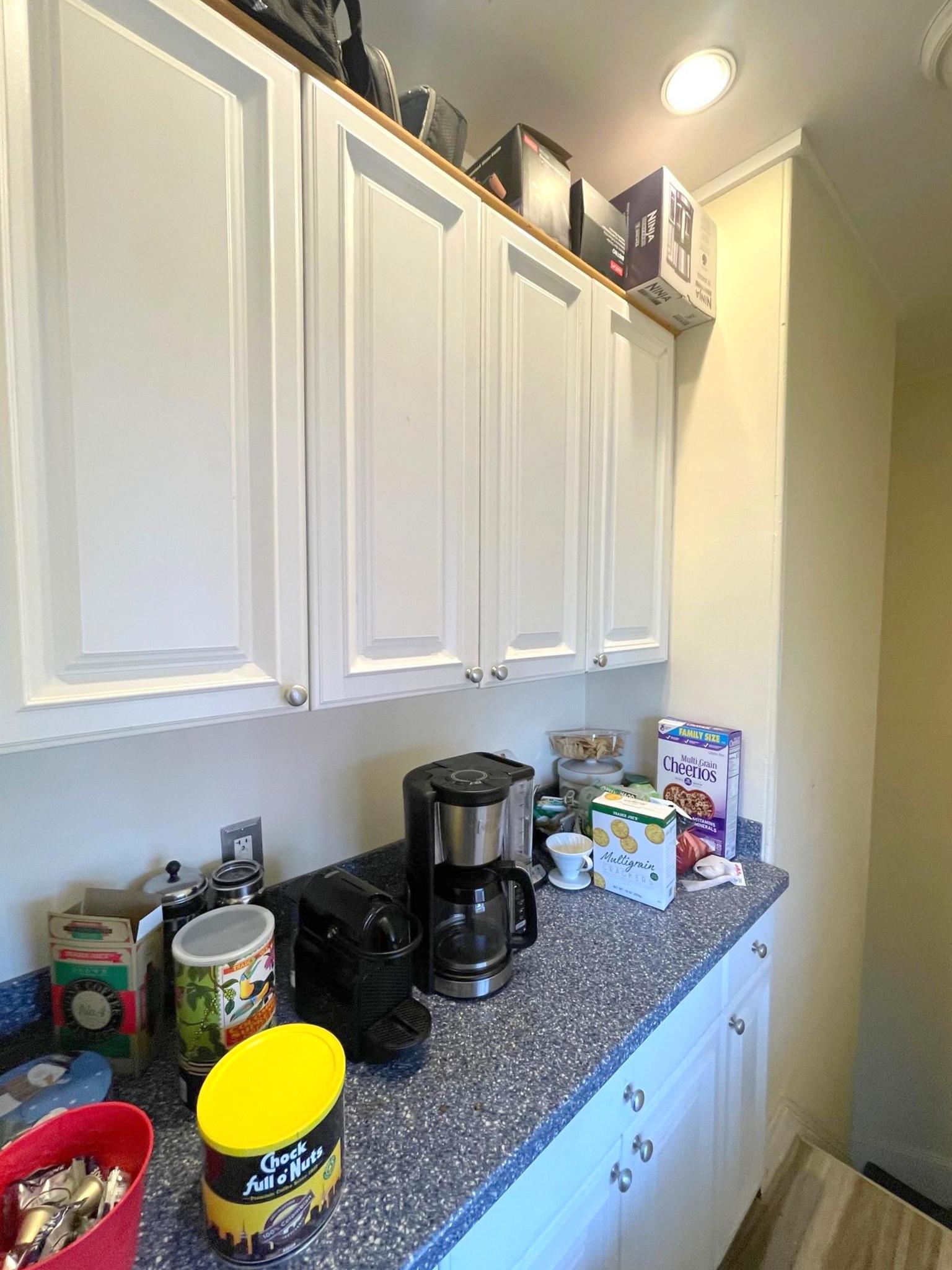 52 Simpson Ave, Tufts