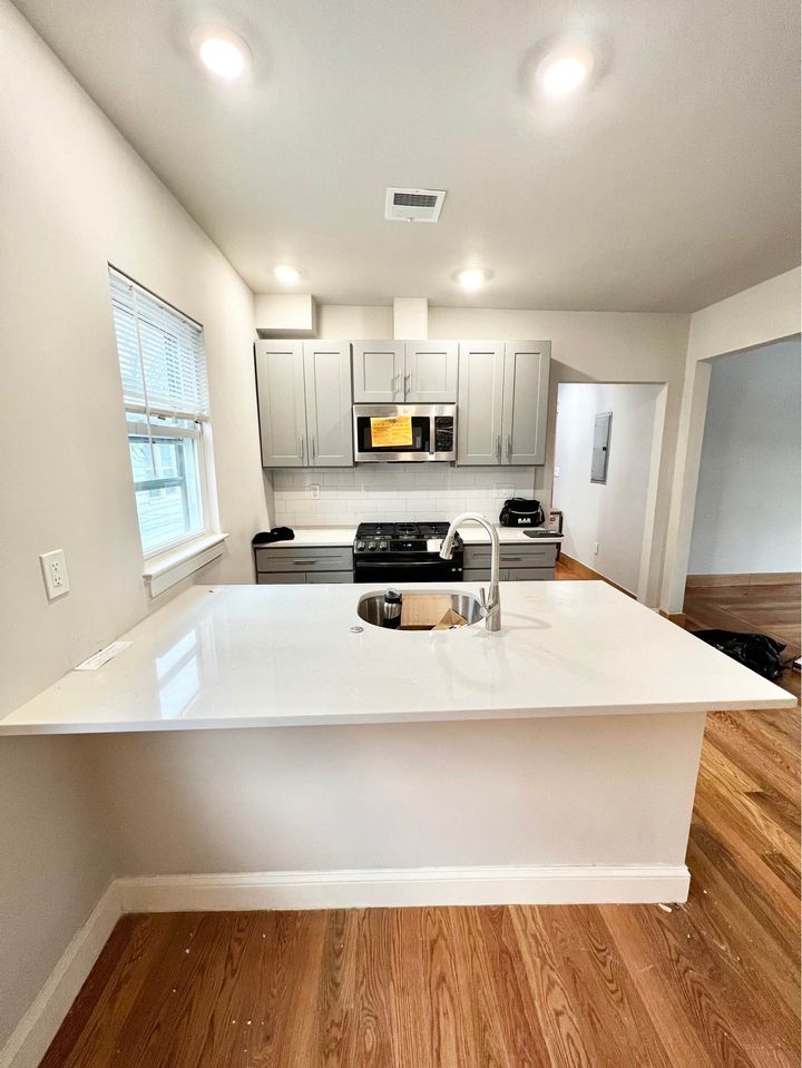 18 Ellis Ave, Medford