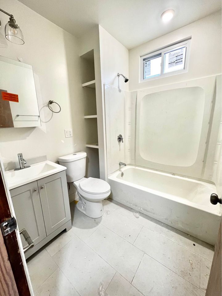 18 Ellis Ave, Medford