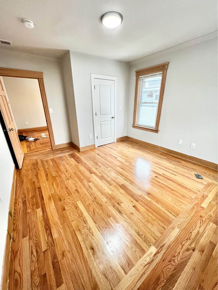 18 Ellis Ave, Medford