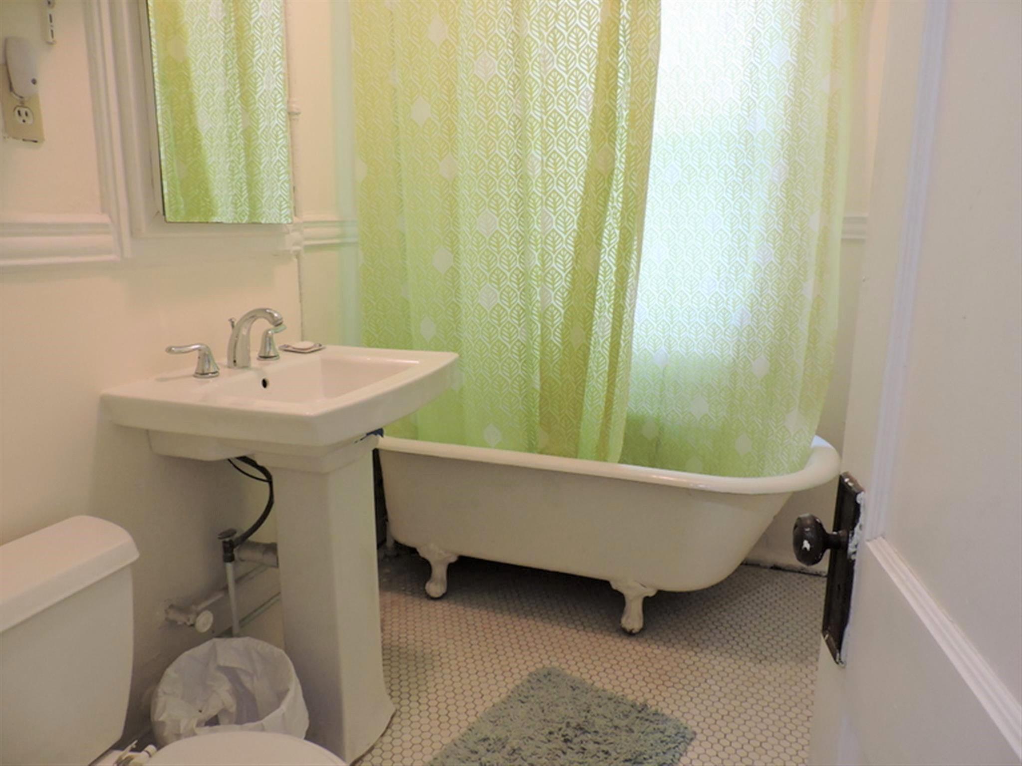 72 Kirkland St, Mid-Cambridge