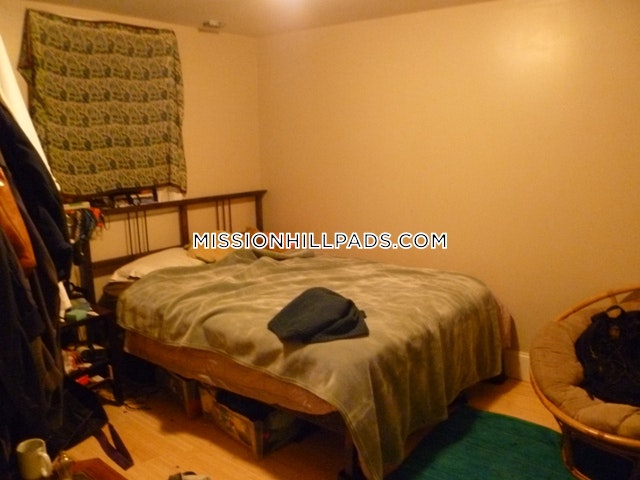 152 Parker Hill Ave, Mission Hill