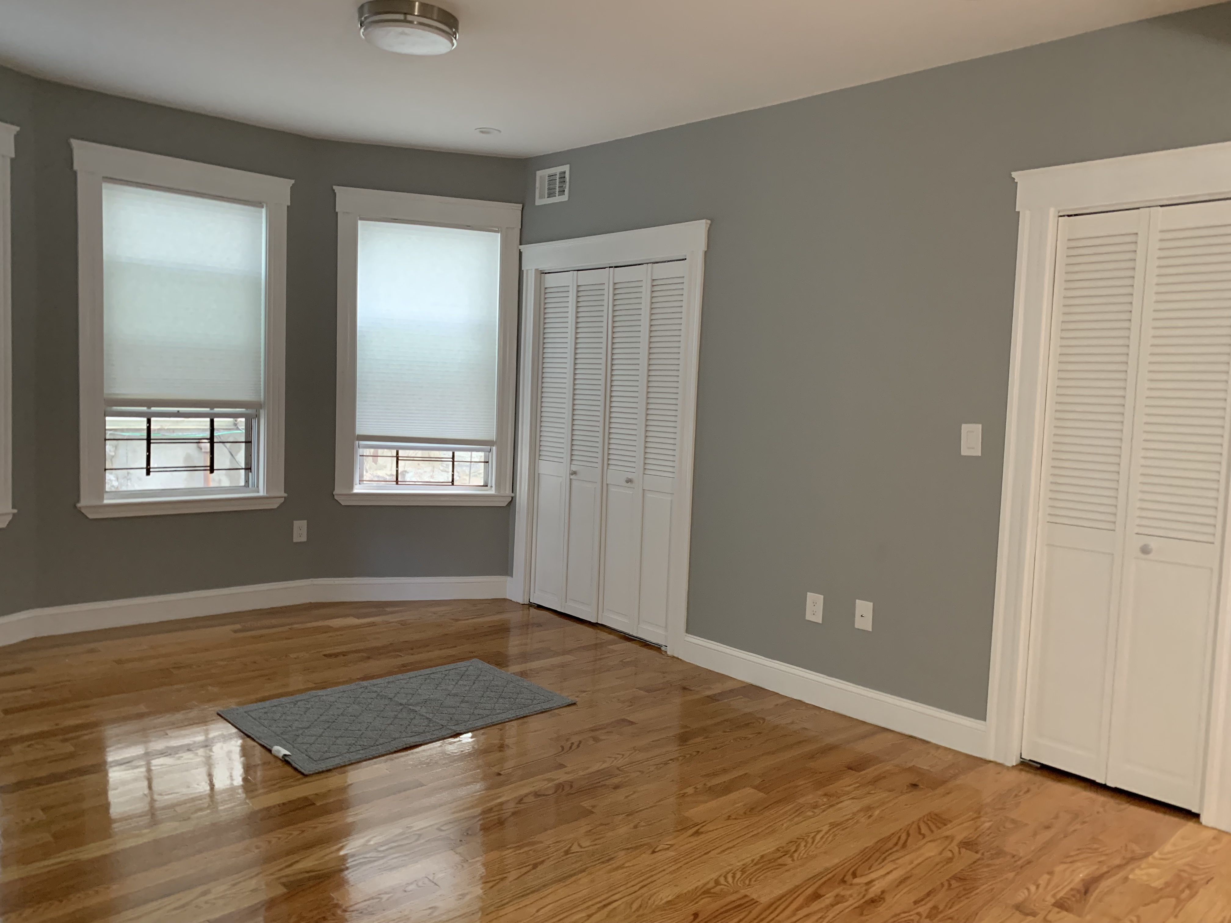 146 Hillside St, Mission Hill