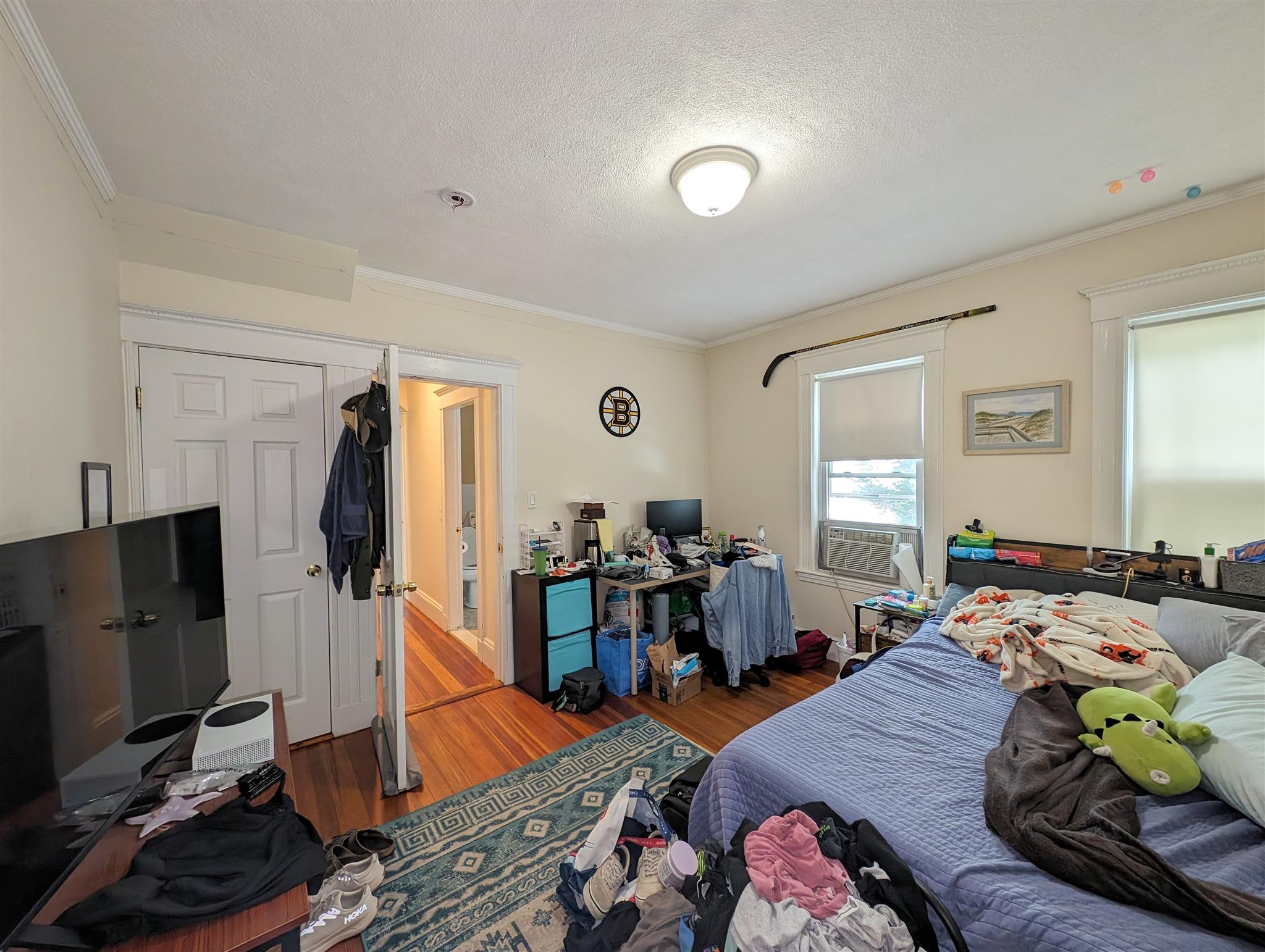 171 College Ave, Tufts