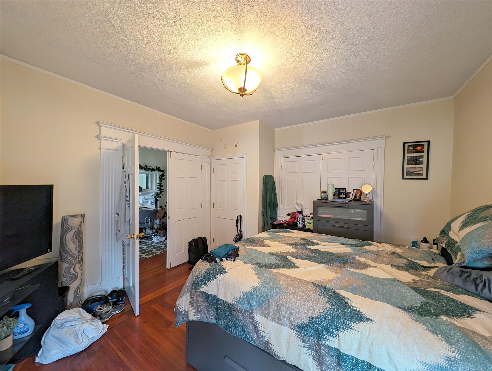 171 College Ave, Tufts