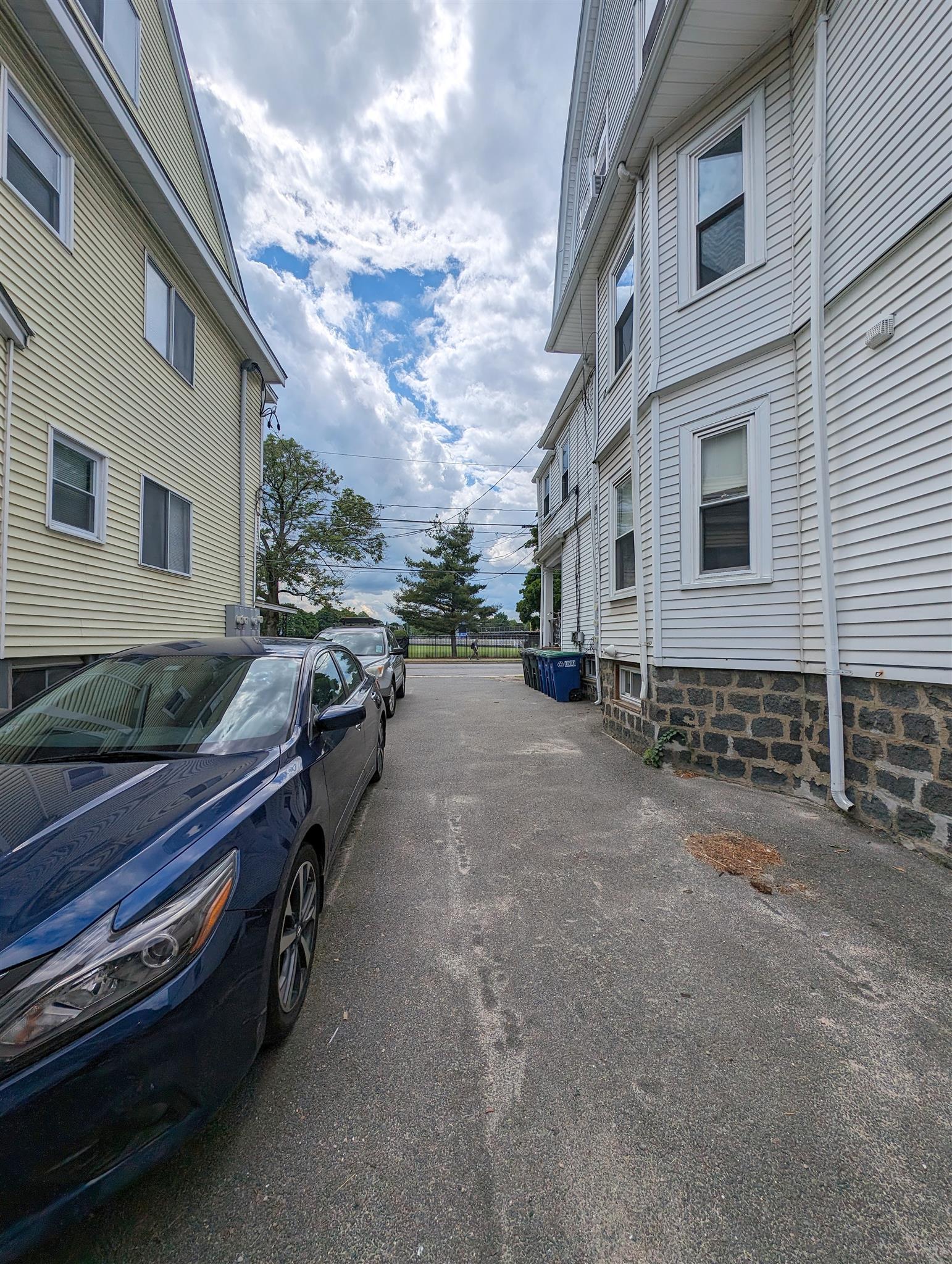 171 College Ave, Tufts