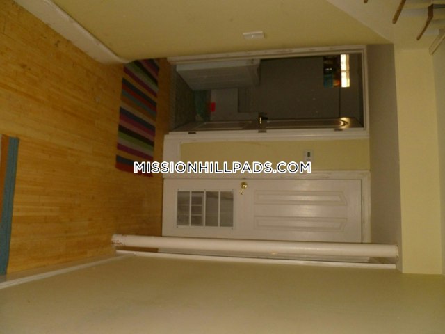 152 Parker Hill Ave, Mission Hill