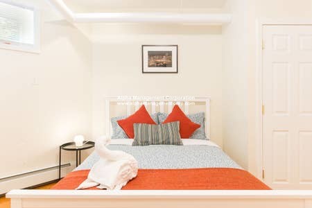 22 Euston St, Brookline