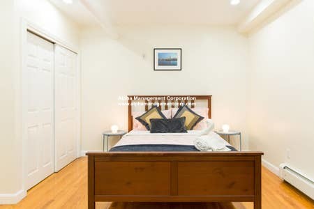 22 Euston St, Brookline