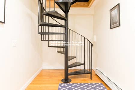 22 Euston St, Brookline