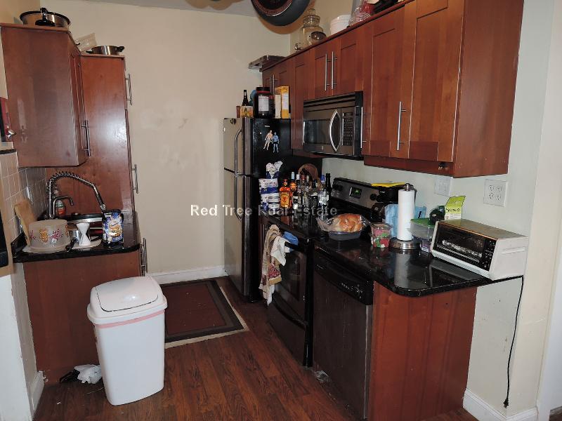 72 Hillside St, Mission Hill