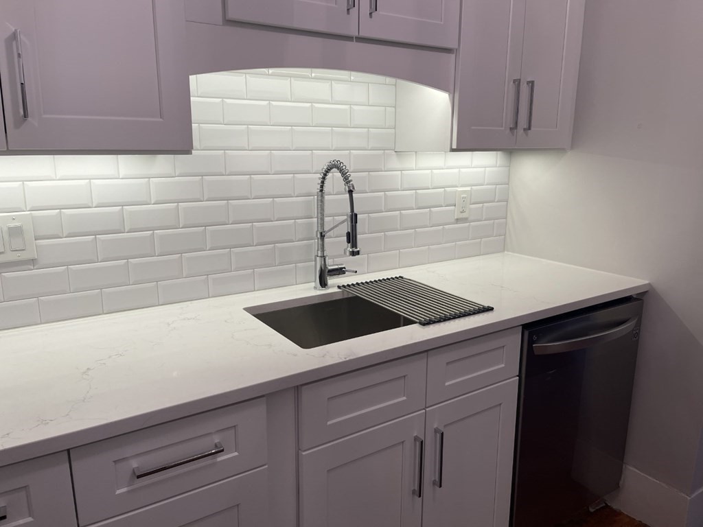 295 Commonwealth Ave, Back Bay