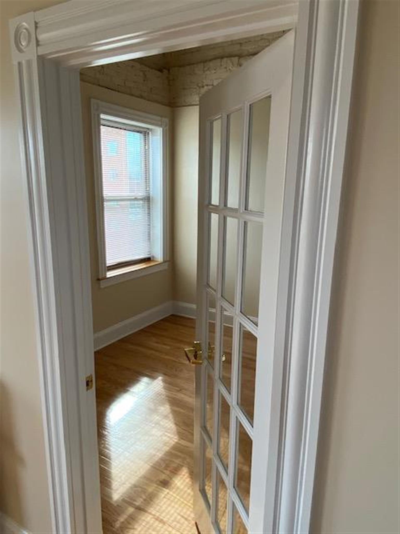 888 Massachusetts Ave, Riverside