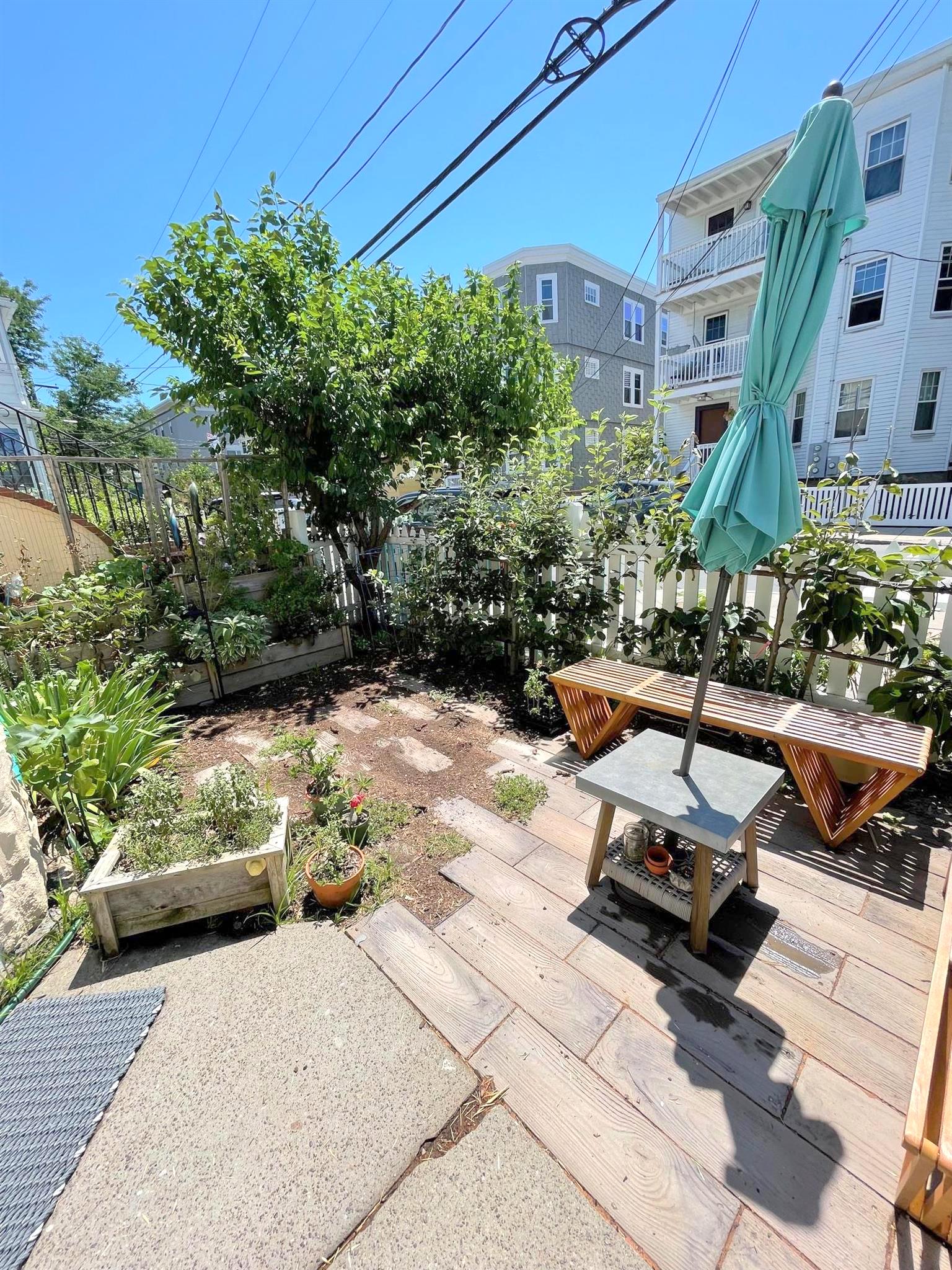 151 Dudley St, North Cambridge