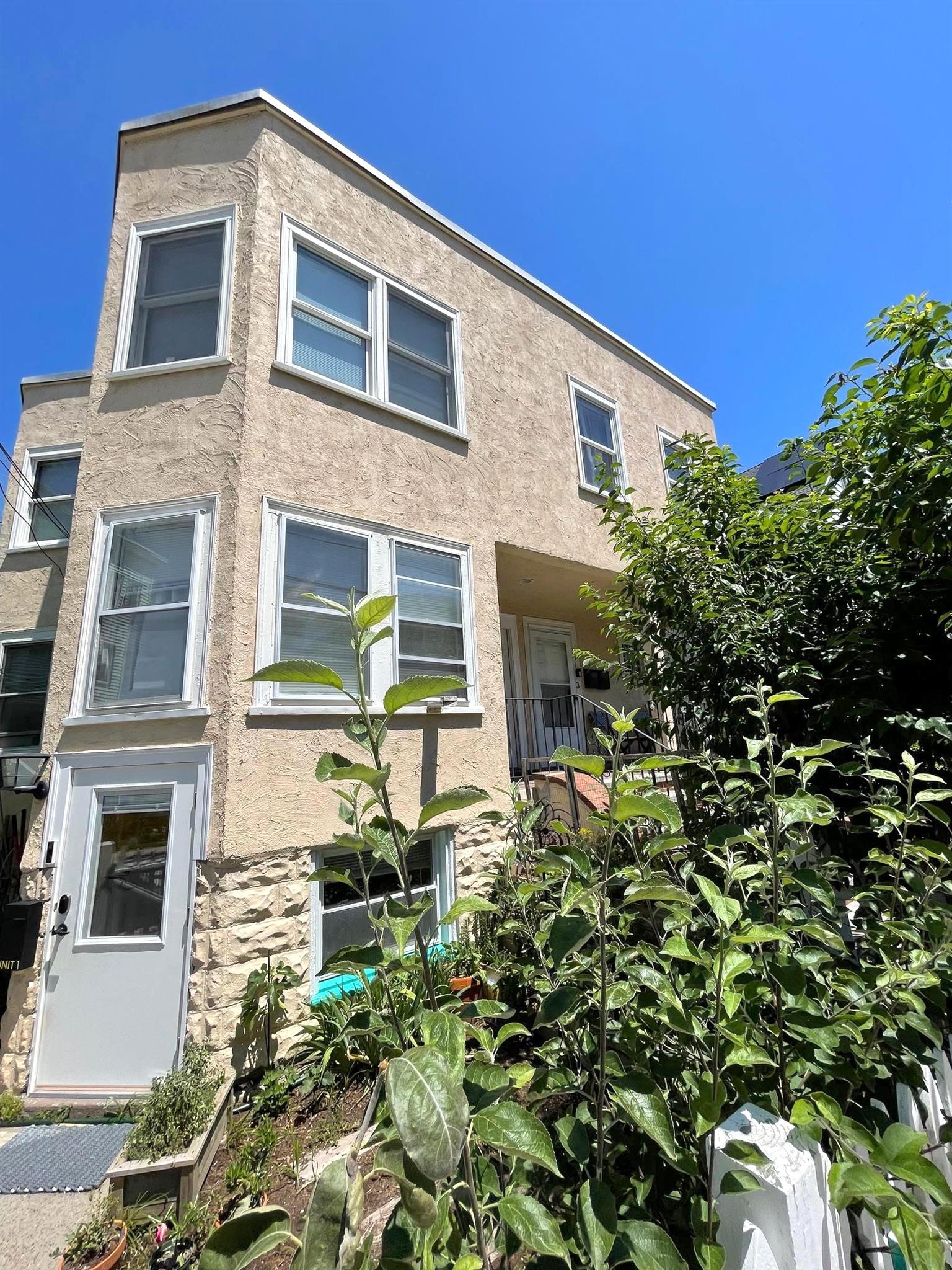 151 Dudley St, North Cambridge