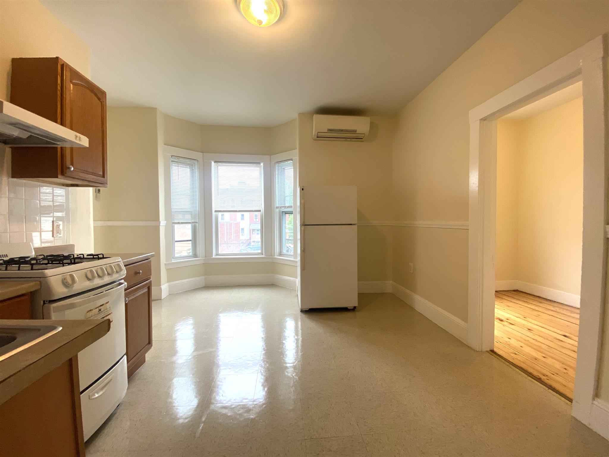 57 Bishop Allen Dr, The Port