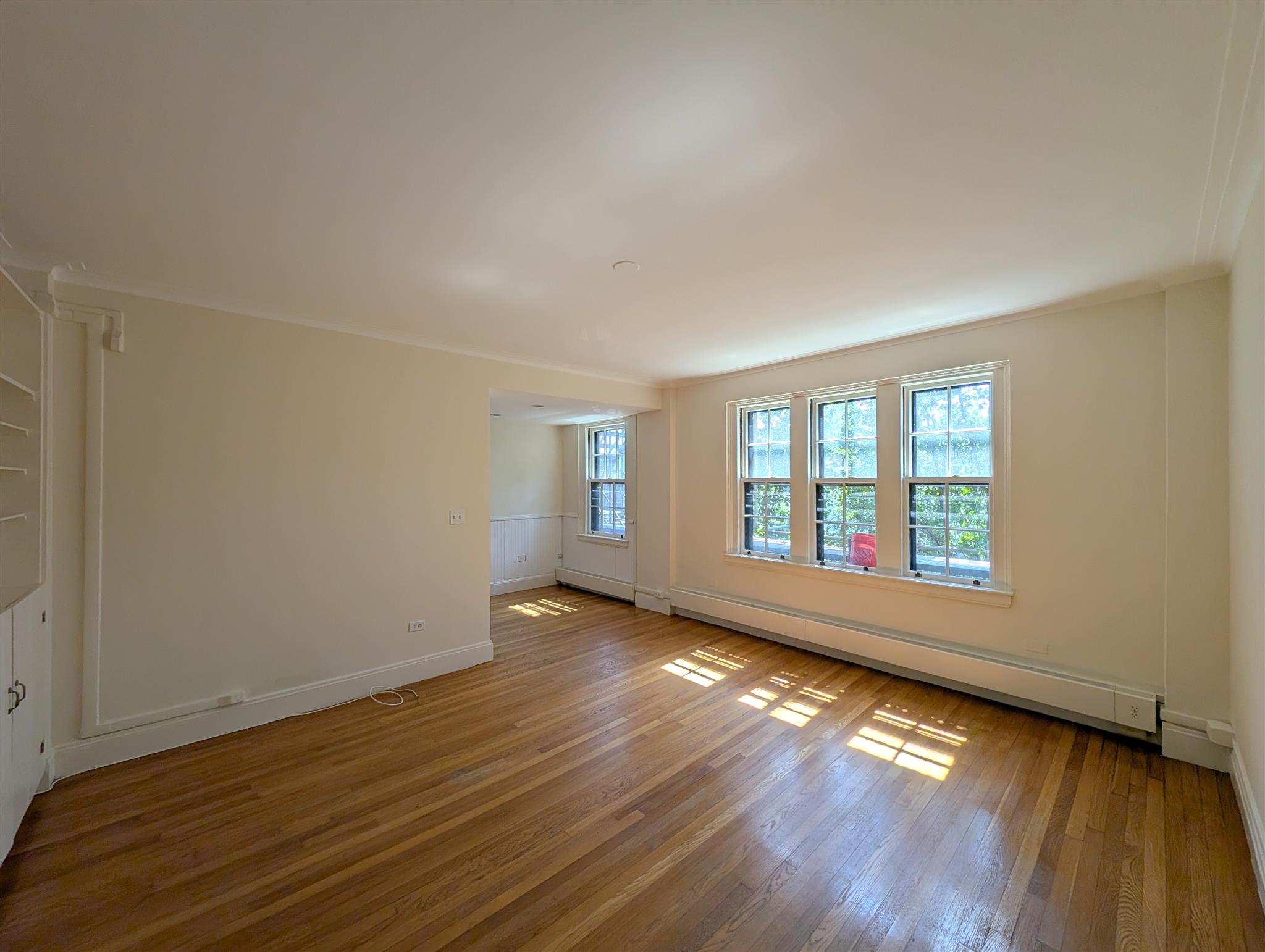 988 Memorial Dr, West Cambridge