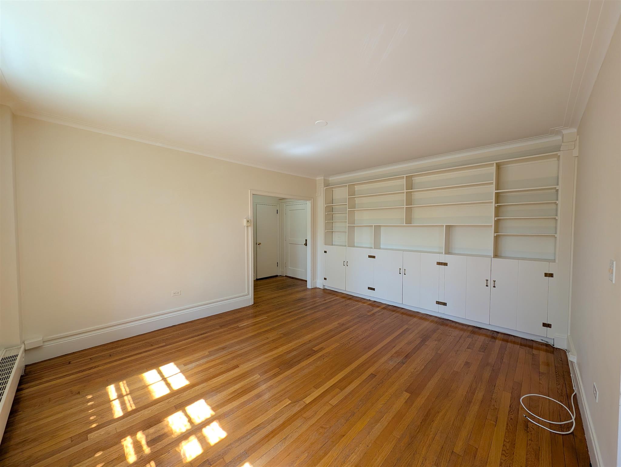 988 Memorial Dr, West Cambridge