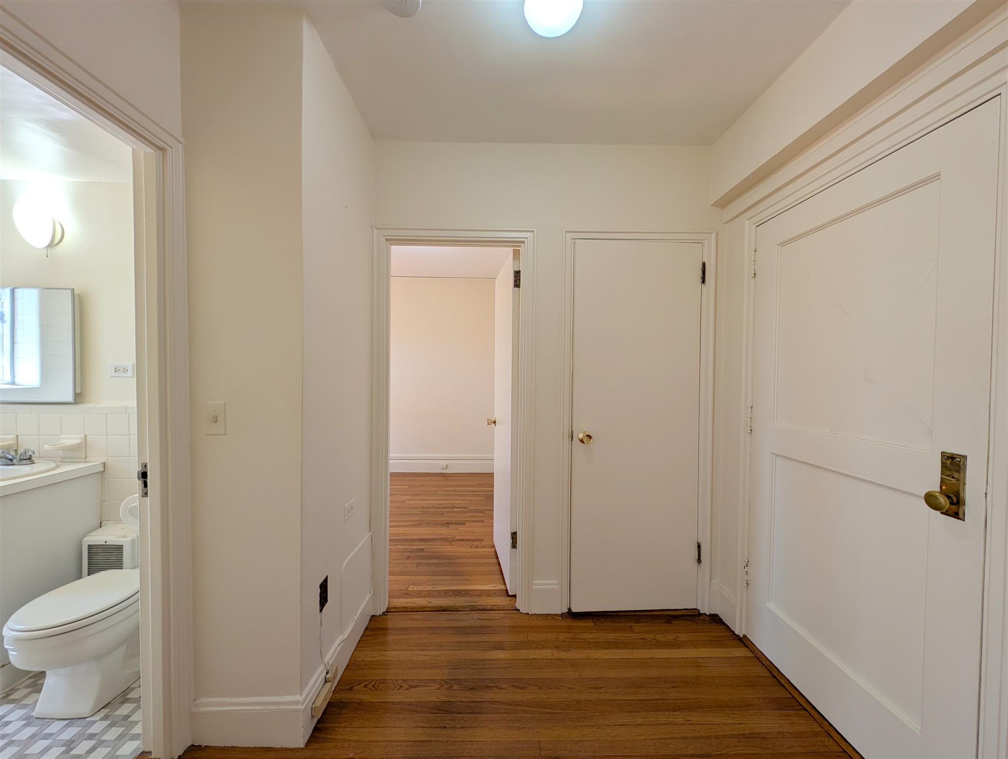 988 Memorial Dr, West Cambridge